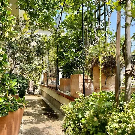 Guestready - Sejour Raffine Pres De La Tour Eiffel Apartment *